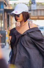 RIHANNA Arrives on th Set of a Photoshoot in New York 10/19/2017