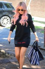 ROXY JACENKO Arrives at Her Ofiice in Paddington 10/24/2017