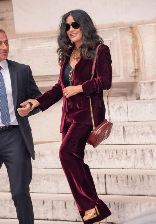 SALMA HAYEK at Stella McCartney Fashion Show in Paris 10/01/2017