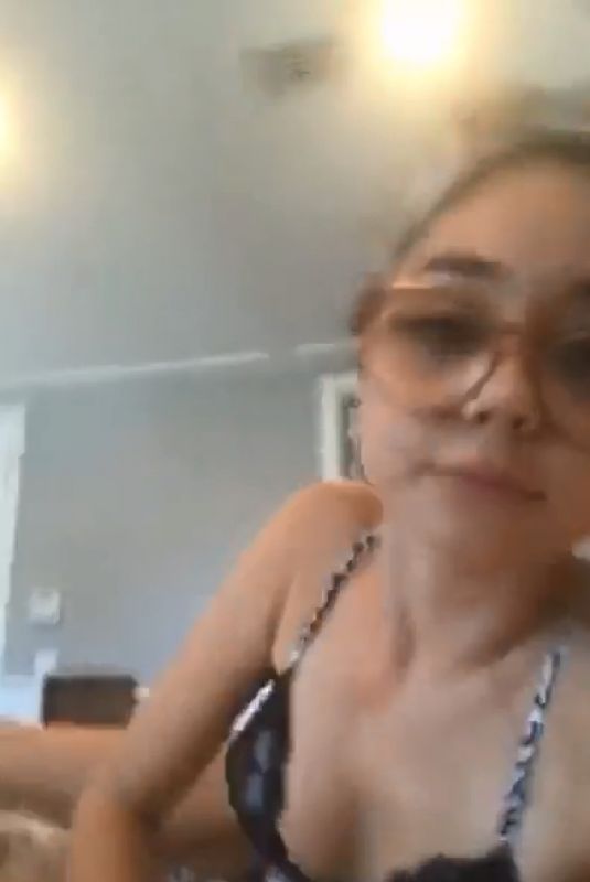 SARAH HYLAND from Live Chat, 10/24/2017