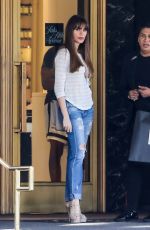 SOFIA VERGARA Shopping at Saks Fifth Avenue in Beverly Hills 10/04/2017