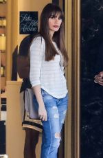 SOFIA VERGARA Shopping at Saks Fifth Avenue in Beverly Hills 10/04/2017