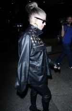 STACY FERGIE FERGUSON at Los Angeles International Airport 10/07/2017