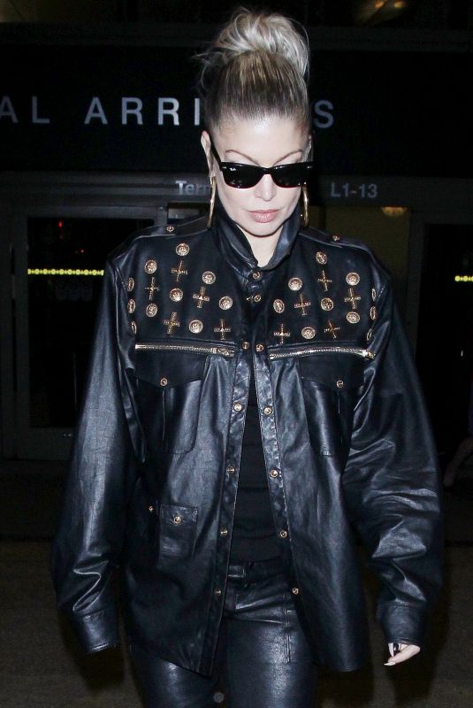 STACY FERGIE FERGUSON at Los Angeles International Airport 10/07/2017
