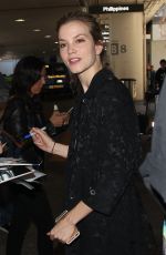 SYLVIA HOEKS at Los Angeles International Airport 10/25/2017