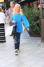 TARA REID Shopping at Apple Store at The Grove in Hollywood 10/13/2017