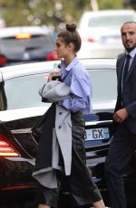 TAYLOR HILL Heading to a Photoshoot in Paris 10/03/2017