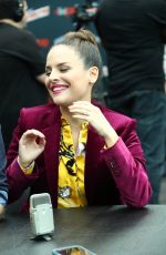 YARA MARTINEZ Vat New York Comic-con 10/07/2017