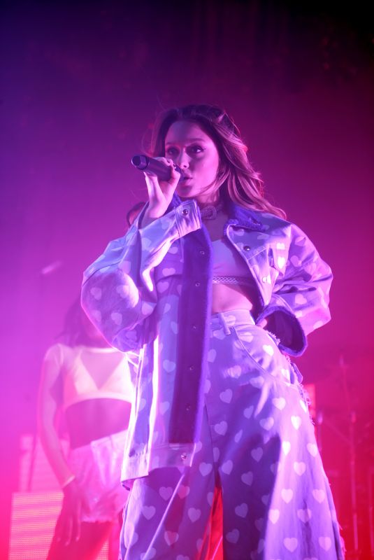 ZARA LARSSON Performs at O2 Academy in Glasgow 10/18/2017