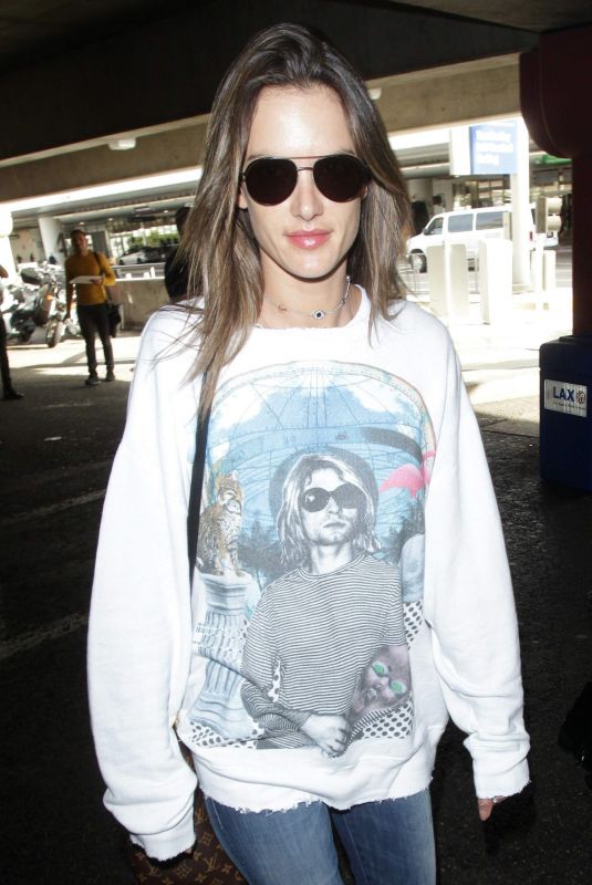 ALESSANDRA AMBROSIO at Los Angeles International Airport 11/08/2017
