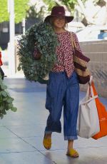 ALI LARTER Buys Christmas Wreath at Farmers Market in Los Angeles 11/25/2017