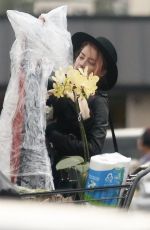 AMBER HEAR Out for Ice Cream in Los Feliz 10/31/2017