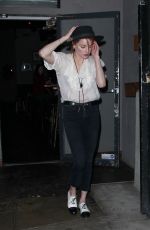 AMBER HEAR Out for Ice Cream in Los Feliz 10/31/2017