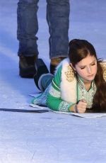 ANNA KENDRICK on the Set of Noelle in Vancouver 11/20/2017