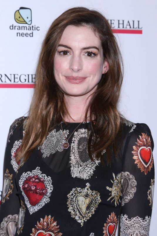 ANNE HATHAWAY at The Children’s Monologues at Carnegie Hall in New York 11/13/2017