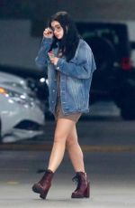 ARIEL WINTER Leaves a Medical Building in Sherman Oaks 11/27/2017