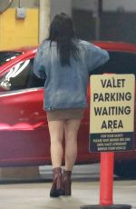 ARIEL WINTER Leaves a Medical Building in Sherman Oaks 11/27/2017
