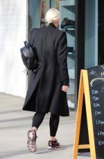 ASHLEE SIMPSON Heading to Gym in Studio City 11/27/2017