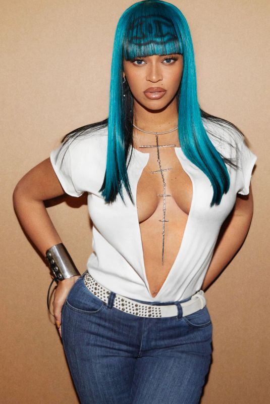 BEYONCE KNOWLES - Halloween 2017 Photoshoot
