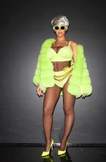 BEYONCE KNOWLES - Halloween 2017 Photoshoot