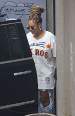 BEYONCE Leaves Dooky Chase Restaurant in New Orleans 11/08/2017