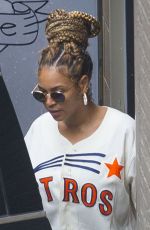 BEYONCE Leaves Dooky Chase Restaurant in New Orleans 11/08/2017