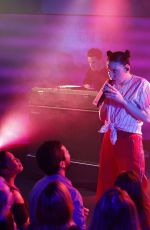 BISHOP BRIGGS at Jimmy Kimmel Live 11/15/2017