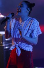 BISHOP BRIGGS at Jimmy Kimmel Live 11/15/2017