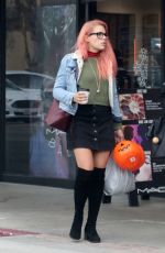 BUSY PHILIPPS Buys Halloween Trick or Treat Buckets at CVS in Los Angeles 10/31/2017