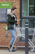 CANDICE BROWN Shopping at Waitrose in Essex 11/07/2017