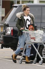 CANDICE BROWN Shopping at Waitrose in Essex 11/07/2017