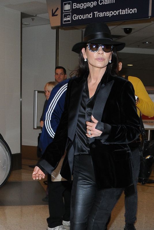 CATHERINE ZETA JONES at Los Angeles International Airport 11/08/2017