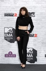 CHARLI XCX at 2017 MTV Europe Music Awards in London 11/12/2017