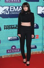 CHARLI XCX at 2017 MTV Europe Music Awards in London 11/12/2017