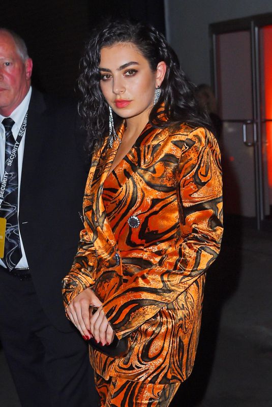 CHARLI XCX Out in New York 11/02/2017