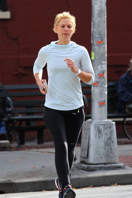 CLAIRE DANES Out Jogging in New York 11/03/2017