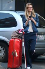 CONSTANCE JABLONSKI Leaves Her House in New York 11/003/2017