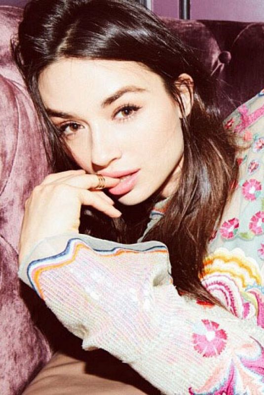 CRYSTAL REED by Ashley Barrett, 2017