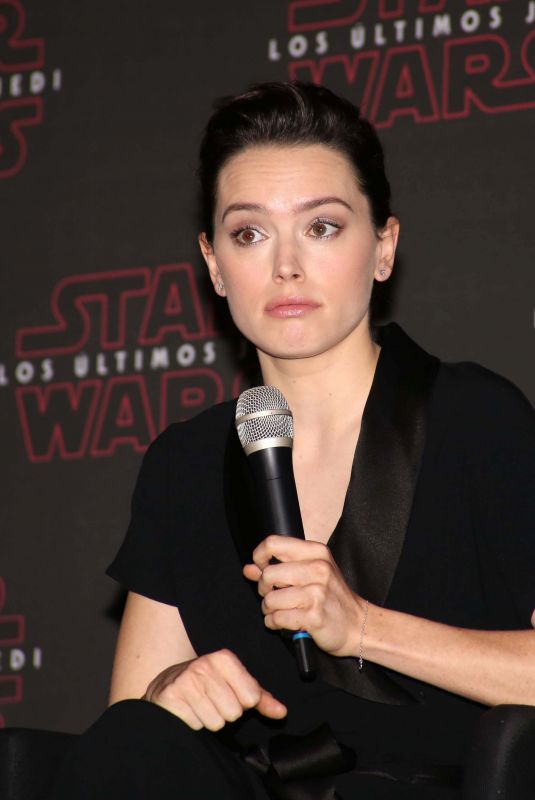 DAISY RIDLEY at Star Wars: The Last Jedi Press Conference in Mexico City 11/21/2017