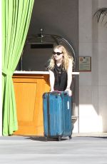 DAKOTA and ELLE FANNING Out in Los Angeles 11/25/2017