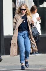 DAKOTA FANNING Out and About in New York 11/07/2017