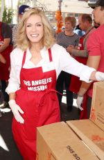 DONNA MILLS at Los Angeles Mission Thanksgiving Meal for the Homeless in Los Angeles 11/22/2017