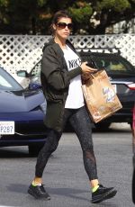 ELISABETTA CANALIS Shopping at Bristol Farms in Beverly Hills 11/16/2017