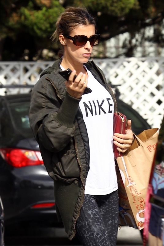 ELISABETTA CANALIS Shopping at Bristol Farms in Beverly Hills 11/16/2017