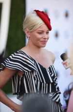 ELIZABETH BANKS 2017 Breeders