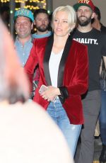 ELIZABETH BANKS Arrives at Bruno Mars Concert in Los Angeles 11/11/2017