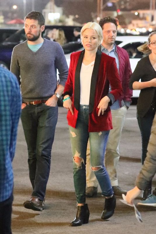 ELIZABETH BANKS Arrives at Bruno Mars Concert in Los Angeles 11/11/2017