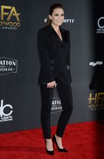ELIZABETH OLSEN at 2017 Hollywood Film Awards in Beverly Hills 11/05/2017