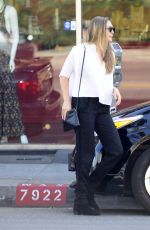 ELIZABETH OLSEN Leaves Waxing Salon in Los Angeles 11/12/2017