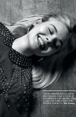 ELLE FANNING in L